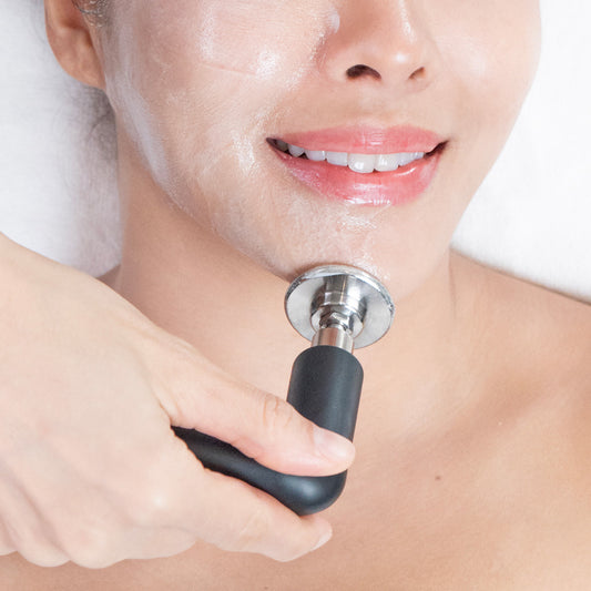 Proionic™ Multi-Sculpting Chin & Neck Treatment