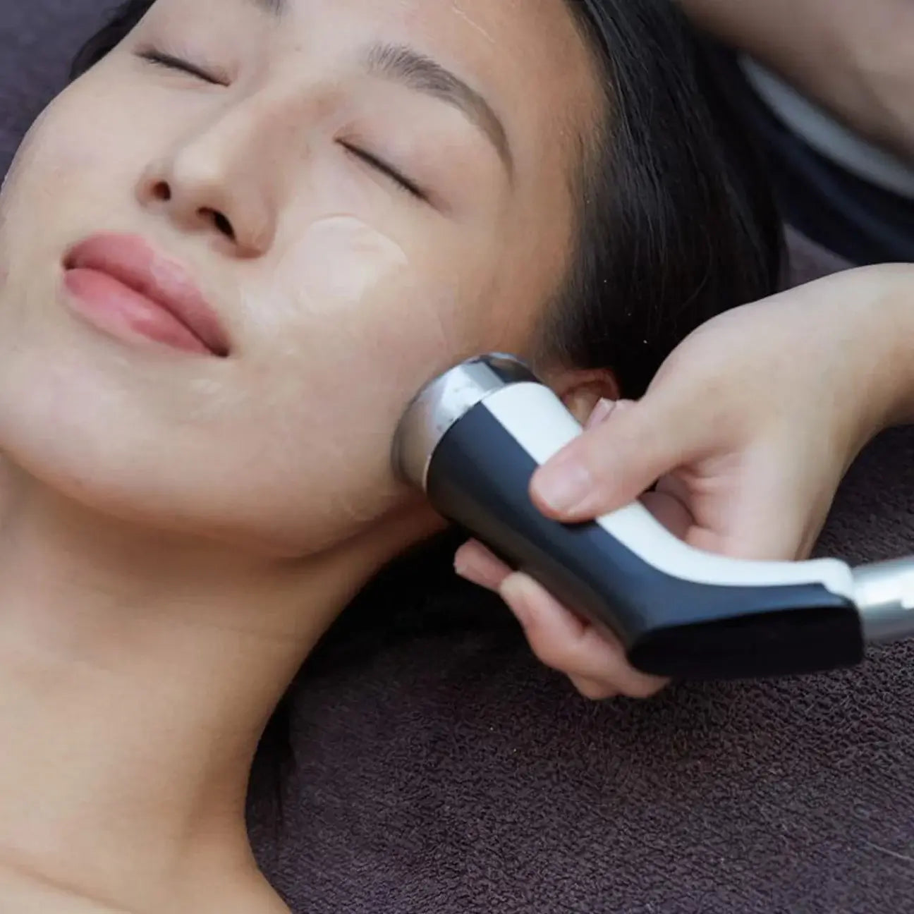 CO2 Skin Renewal CO2 Skin Renewal